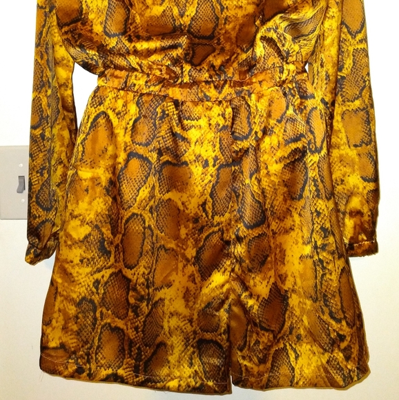 No1 Los Angeles Snakeskin Short Romper - Picture 4 of 8